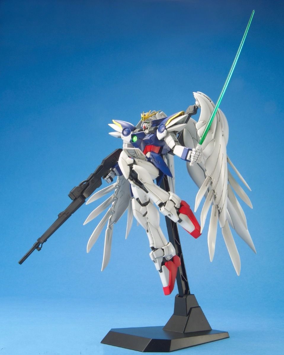 Gunpla MG 1/100 - Gundam Wing Zero Custom - MEKA NEKO