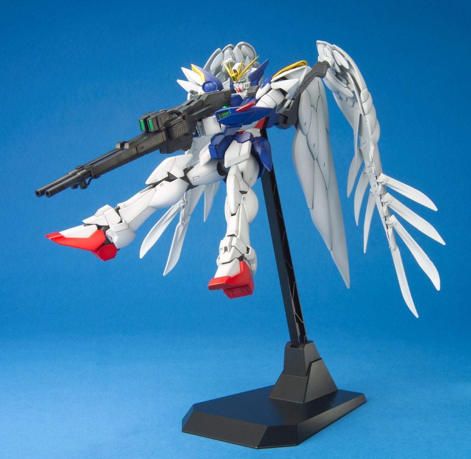 Gunpla MG 1/100 - Gundam Wing Zero Custom - MEKA NEKO
