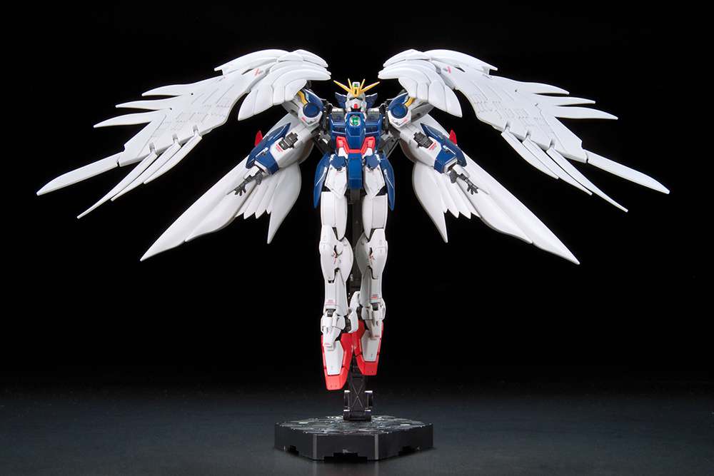 Gunpla RG 1/144 - 017 Wing Gundam Zero Endless Waltz