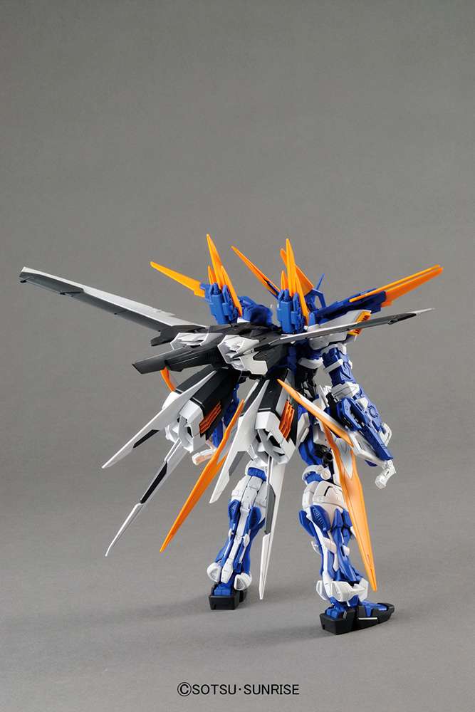 Gunpla MG 1/100 - Gundam Astray Blue Frame D