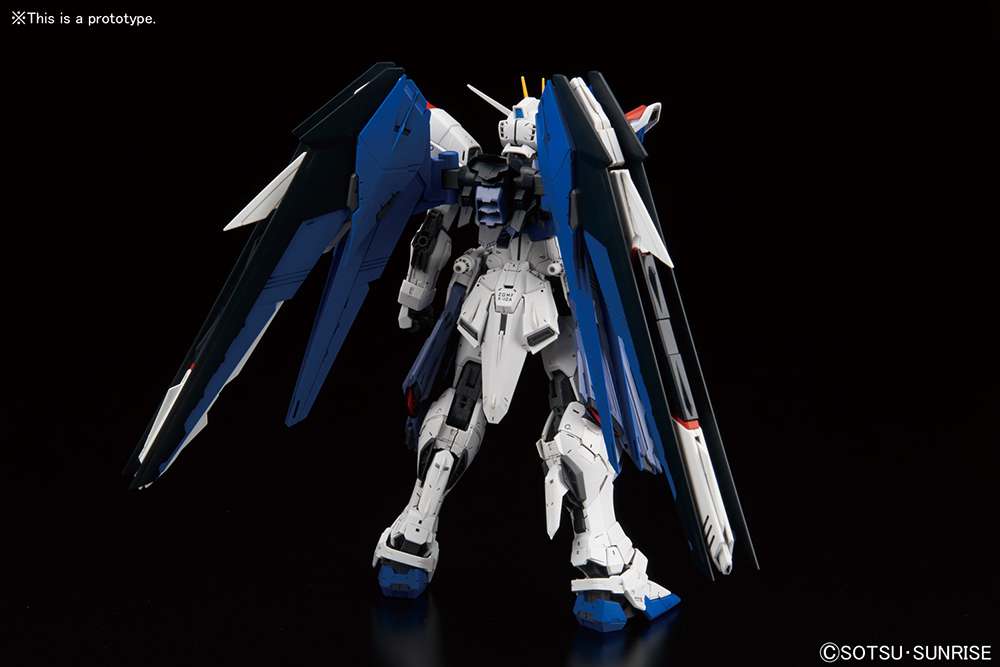 Gunpla MG 1/100 - Freedom Gundam Ver. 2.0