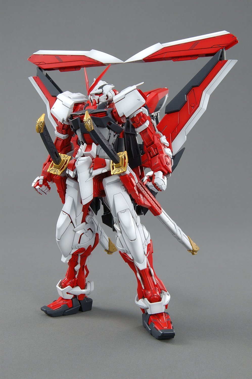 Gunpla MG 1/100 - Gundam Seed Astray Red Frame Revise