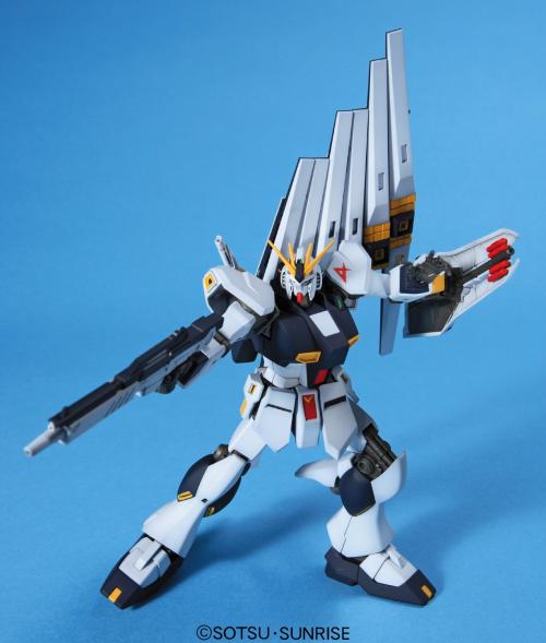 Gunpla HG 1/144 - RX-93 Nu Gundam
