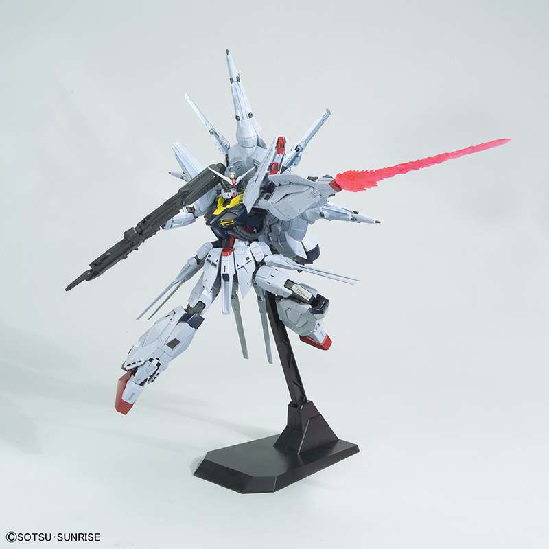 Gunpla MG 1/100 - Gundam Providence - MEKA NEKO